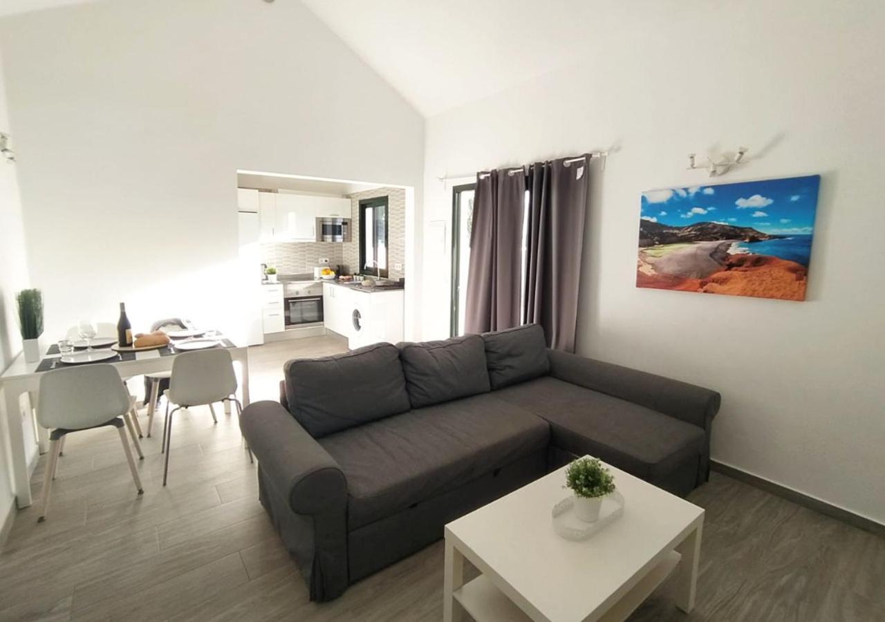 Villa Sun And Sea 4 Front De Mer Playa Rocca Коста Тегисе Екстериор снимка